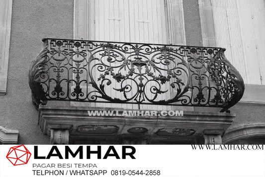 Railing balkon besi tempa